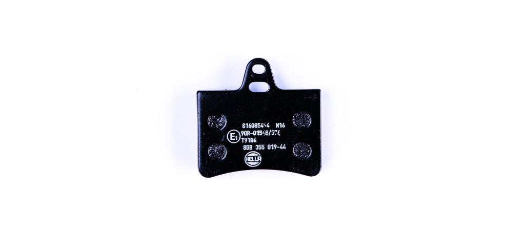 Jeu de 4 plaquettes de frein HELLA ref. 8DB 355 019-441