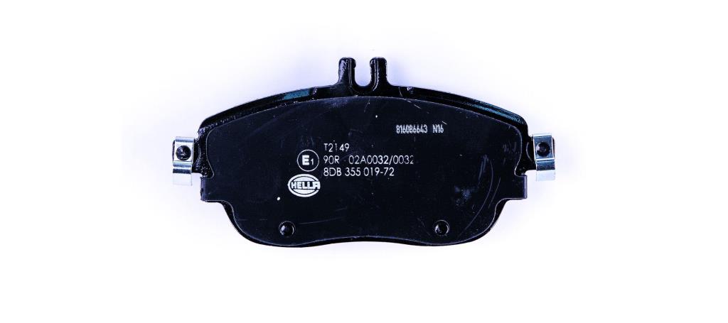 Jeu de 4 plaquettes de frein HELLA ref. 8DB 355 019-721
