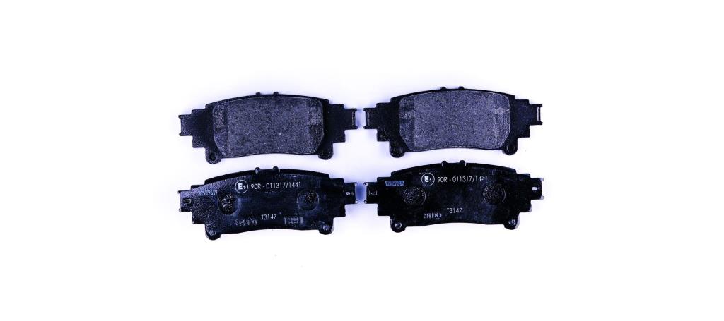 Jeu de 4 plaquettes de frein HELLA ref. 8DB 355 020-001