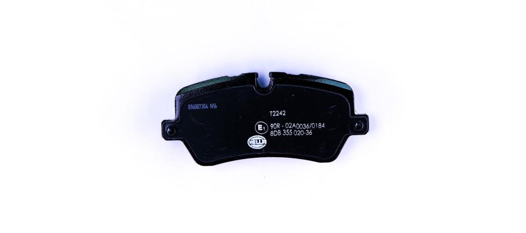 Jeu de 4 plaquettes de frein HELLA ref. 8DB 355 020-361