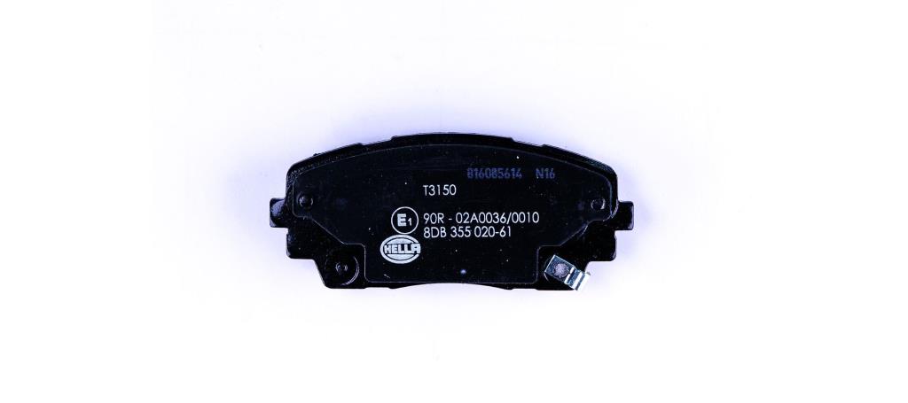 Jeu de 4 plaquettes de frein HELLA ref. 8DB 355 020-611