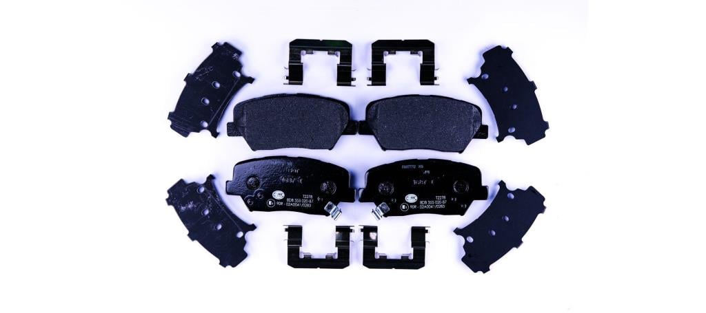 Jeu de 4 plaquettes de frein HELLA ref. 8DB 355 020-871