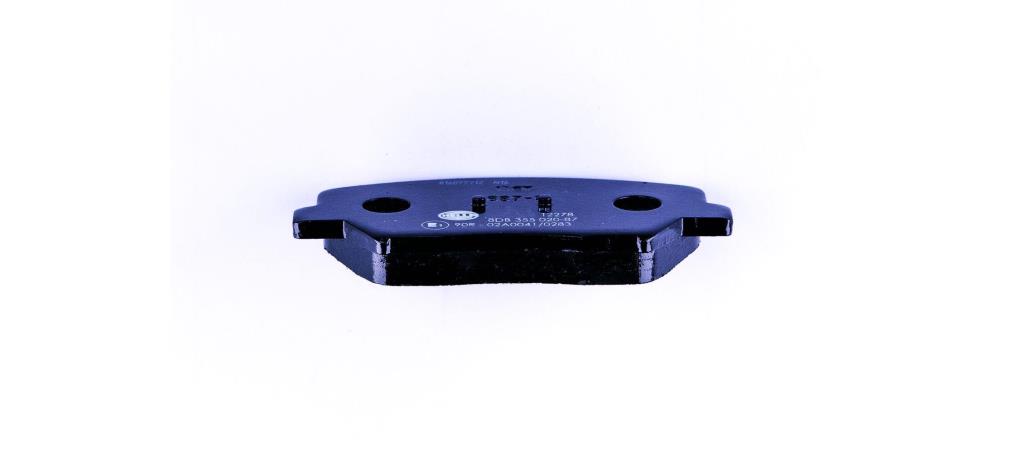 Jeu de 4 plaquettes de frein HELLA ref. 8DB 355 020-871