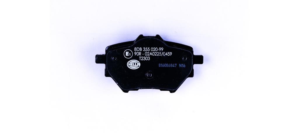 Jeu de 4 plaquettes de frein HELLA ref. 8DB 355 020-991