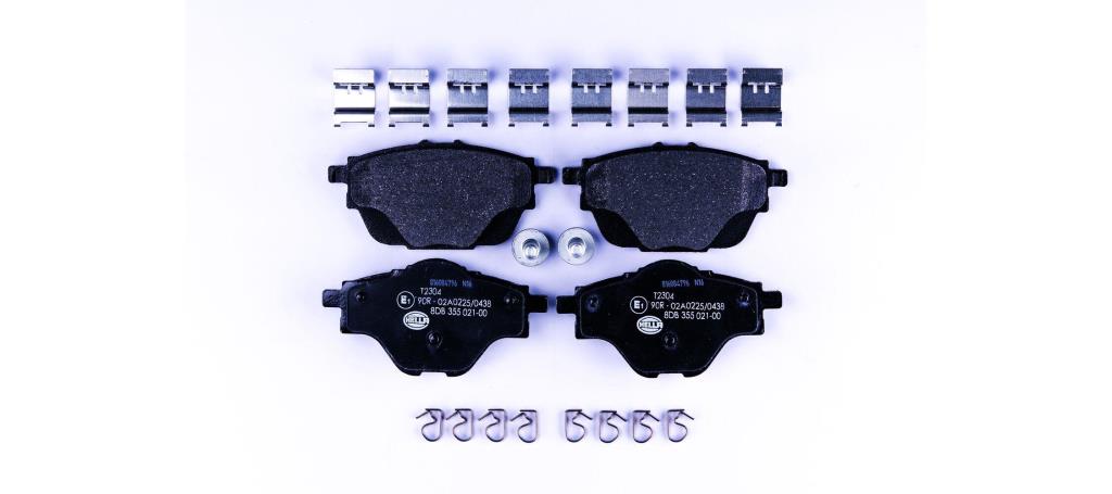 Jeu de 4 plaquettes de frein HELLA ref. 8DB 355 021-001