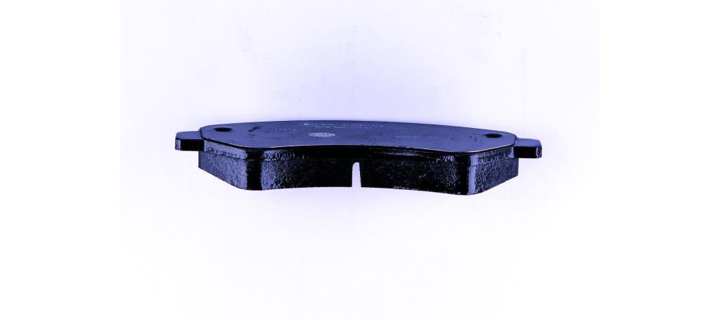 Jeu de 4 plaquettes de frein HELLA 8DB 355 023-011