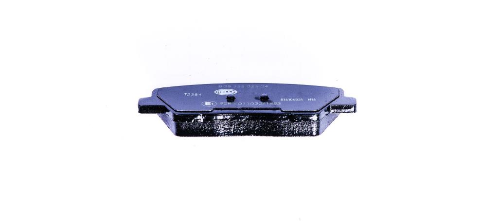 Jeu de 4 plaquettes de frein HELLA ref. 8DB 355 023-041
