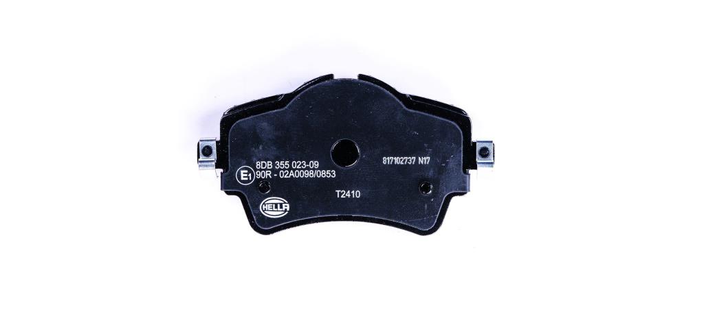 Jeu de 4 plaquettes de frein HELLA 8DB 355 023-091