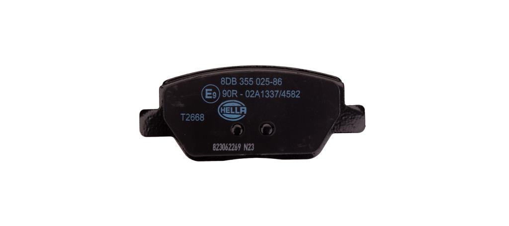 Jeu de 4 plaquettes de frein HELLA ref. 8DB 355 025-861