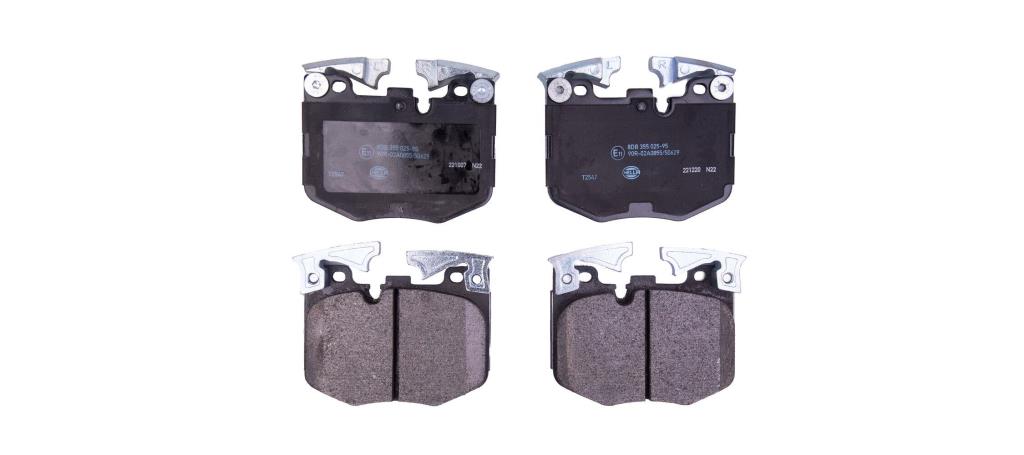 Jeu de 4 plaquettes de frein HELLA ref. 8DB 355 025-951