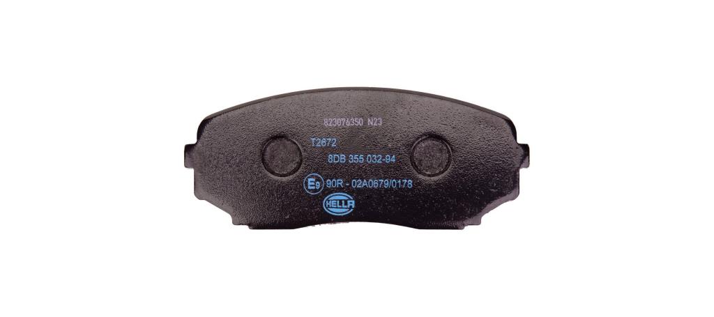 Jeu de 4 plaquettes de frein HELLA ref. 8DB 355 032-941