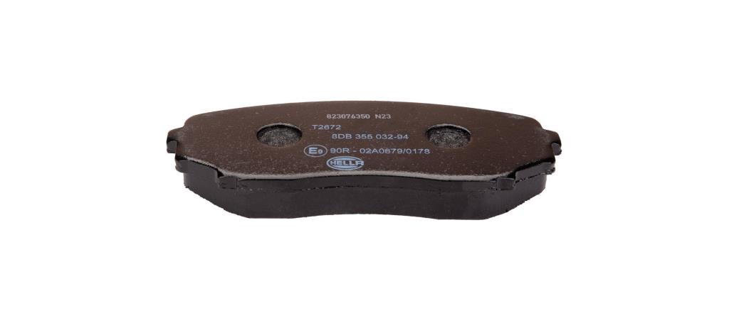 Jeu de 4 plaquettes de frein HELLA ref. 8DB 355 032-941