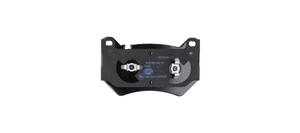 Jeu de 4 plaquettes de frein HELLA ref. 8DB 355 040-151