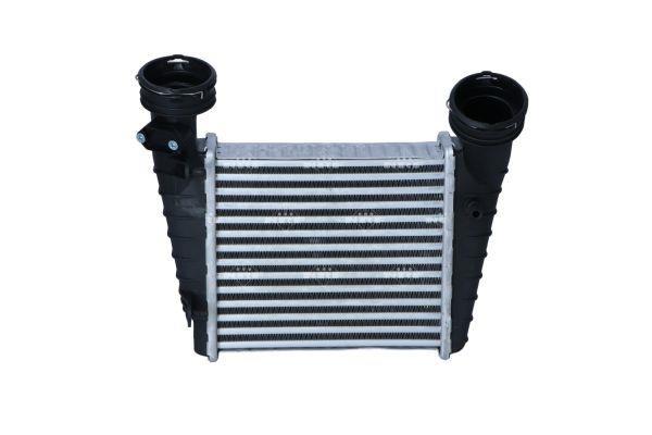 Intercooler, échangeur (Refroidisseur d'air) NRF B.V. 30147A