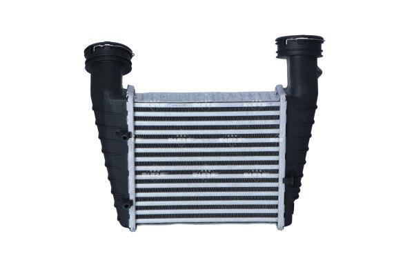 Intercooler, échangeur (Refroidisseur d'air) NRF B.V. 30147A