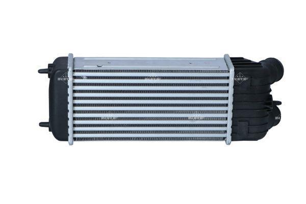 Radiador de admisión, intercooler NRF B.V. ref. 30196