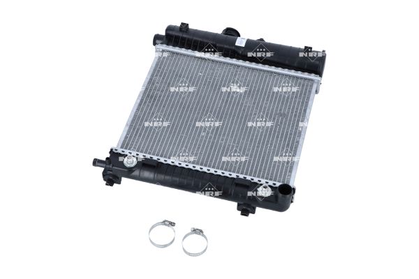 Radiador, refrigeración del motor NRF B.V. ref. 58232