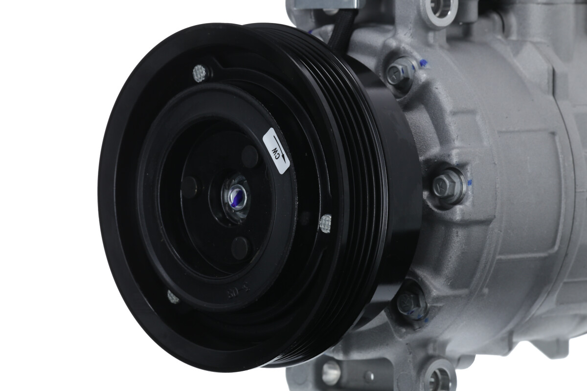 Compresseur, climatisation VALEO 811225