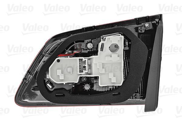 Feu arrière (Phare arrière) VALEO 045390