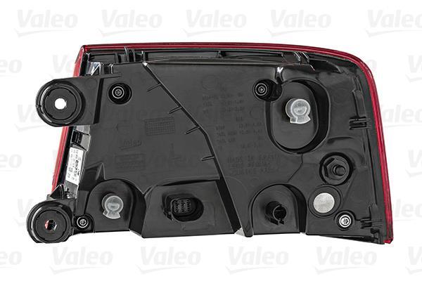 Feu arrière (Phare arrière) VALEO 047012