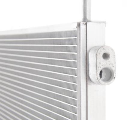 Condenseur, climatisation (Radiateur de climatisation) MAHLE Aftermarket ref. AC 798 000P