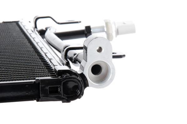 Condenseur, climatisation (Radiateur de climatisation) MAHLE Aftermarket ref. AC 812 000P