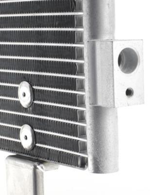 Condenseur, climatisation (Radiateur de climatisation) MAHLE Aftermarket ref. AC 833 000P
