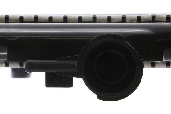 Radiateur moteur (Radiateur de refroidissement) MAHLE Aftermarket ref. CR 749 000S