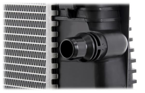 Radiateur moteur (Radiateur de refroidissement) MAHLE Aftermarket ref. CR 1723 000P