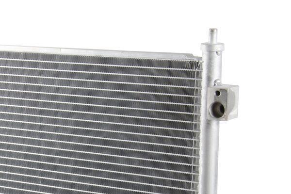 Condenseur, climatisation (Radiateur de climatisation) MAHLE Aftermarket ref. AC 829 000P