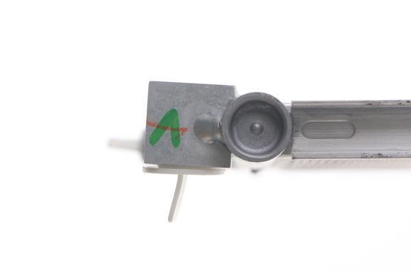 Condenseur, climatisation (Radiateur de climatisation) MAHLE Aftermarket ref. AC 556 000S