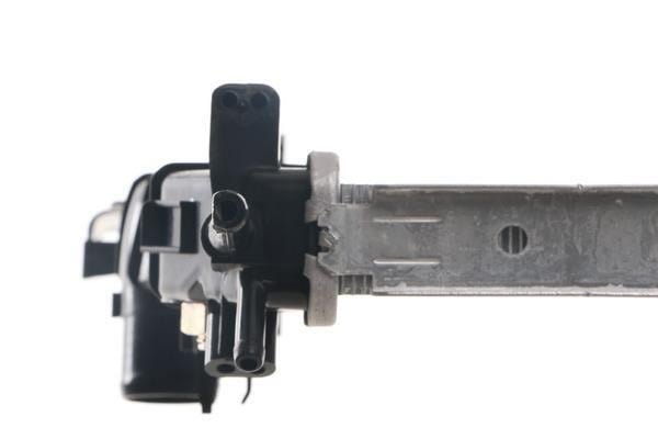 Radiateur moteur (Radiateur de refroidissement) MAHLE Aftermarket ref. CR 9 000S