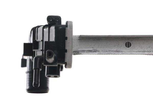 Radiateur moteur (Radiateur de refroidissement) MAHLE Aftermarket ref. CR 812 000S