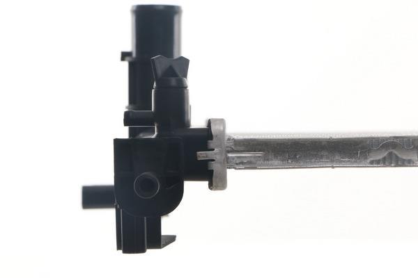 Radiateur moteur (Radiateur de refroidissement) MAHLE Aftermarket ref. CR 1663 000S
