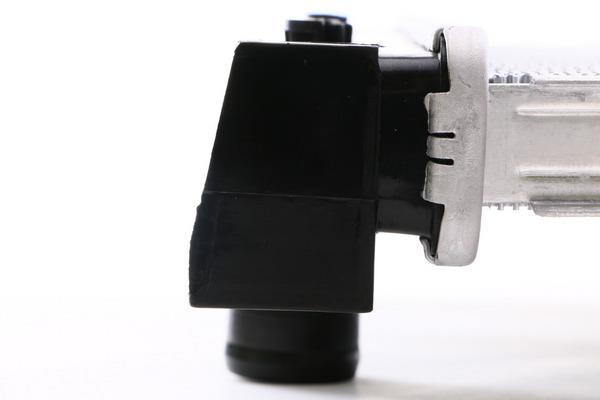 Radiateur moteur (Radiateur de refroidissement) MAHLE Aftermarket ref. CR 39 000S