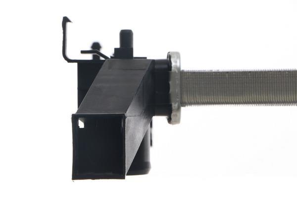Radiateur moteur (Radiateur de refroidissement) MAHLE Aftermarket ref. CR 660 000S