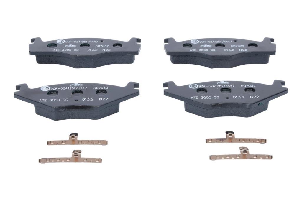 Jeu de 4 plaquettes de frein ATE ref. 13.0460-7032.2