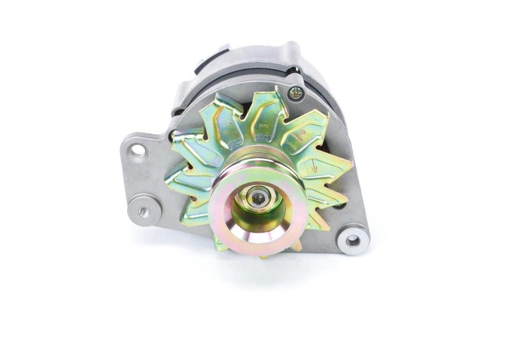 Alternador BOSCH ref. 1 986 A01 132