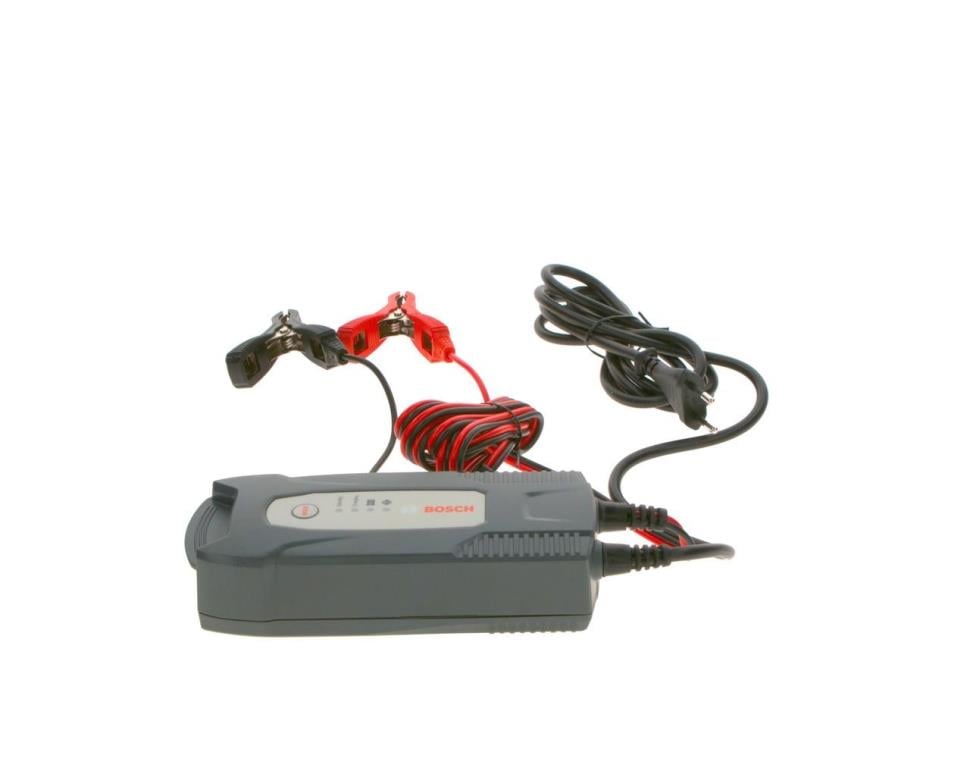 Chargeur de batterie de voiture ((de 6 à 12 V, et câbles)) BOSCH C1 - ref. 0 189 999 01M