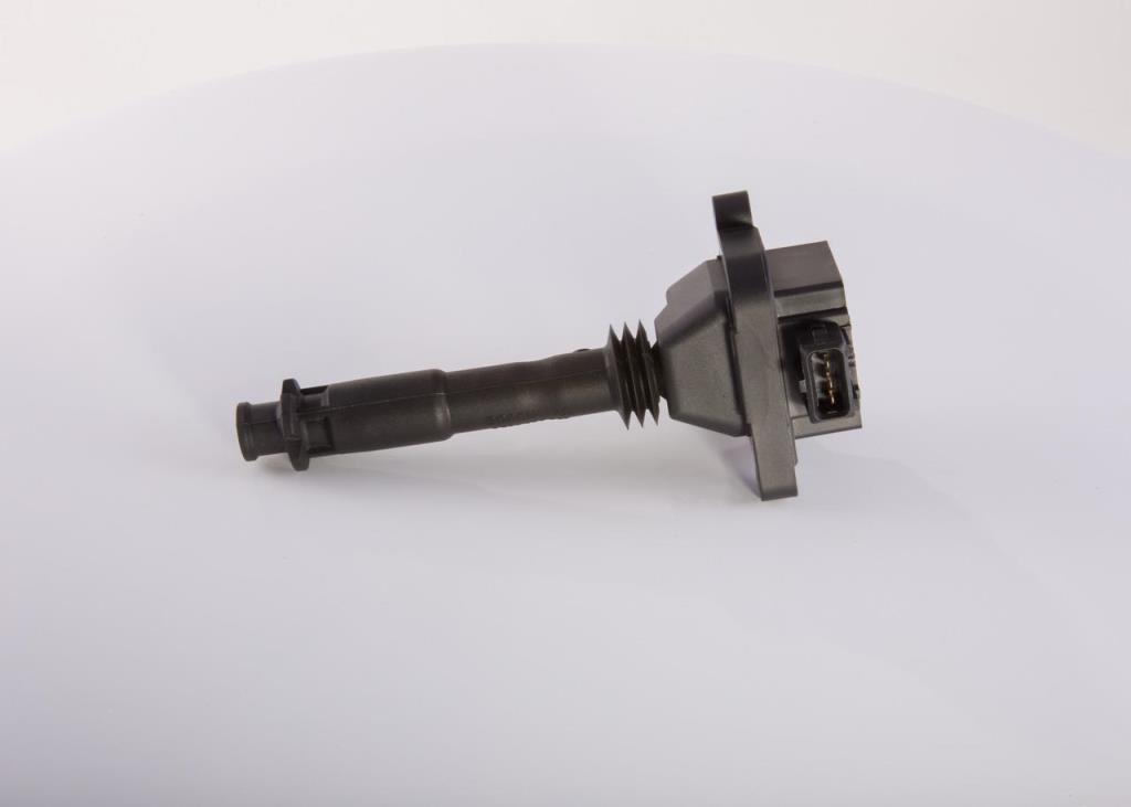 Bobine d'allumage BOSCH 0 221 504 006