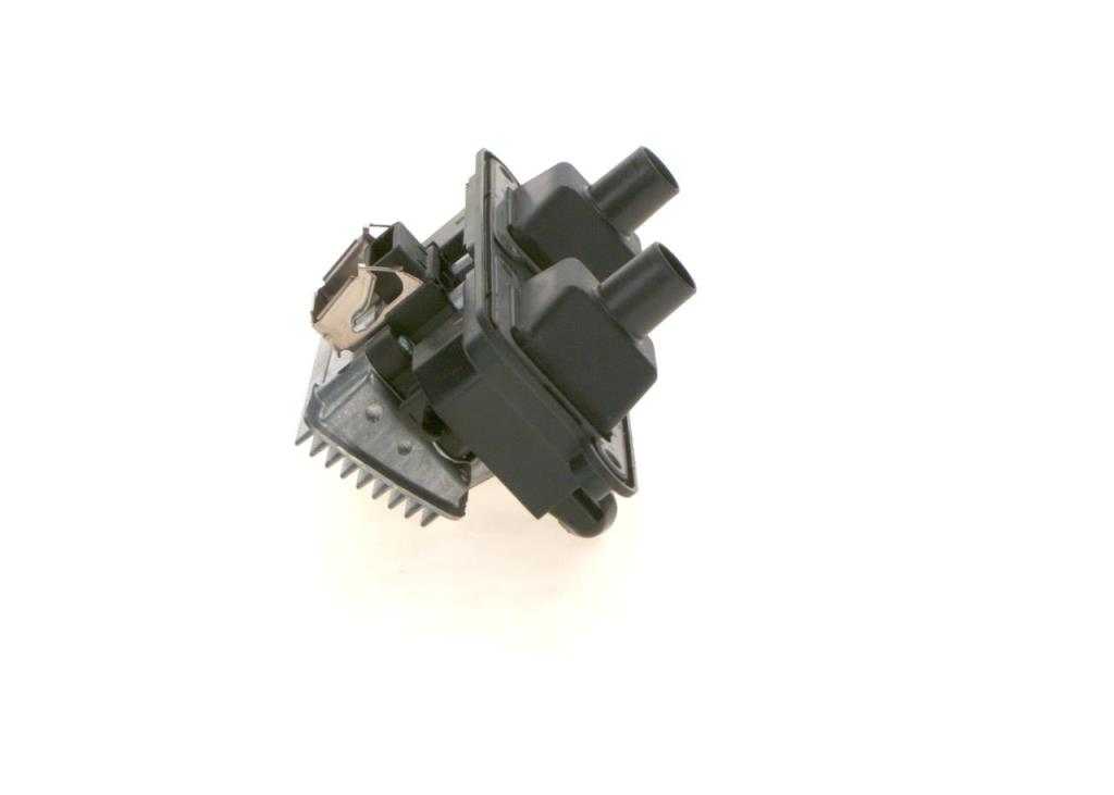 Bobine d'allumage BOSCH 0 221 603 003