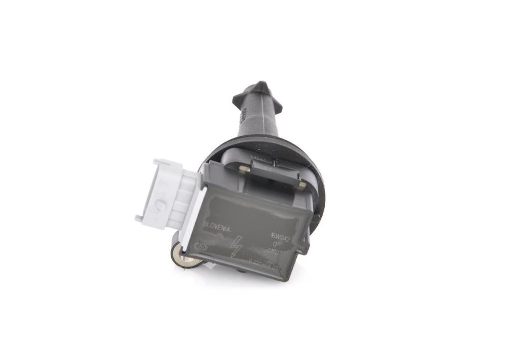 Bobine d'allumage BOSCH 0 221 604 010