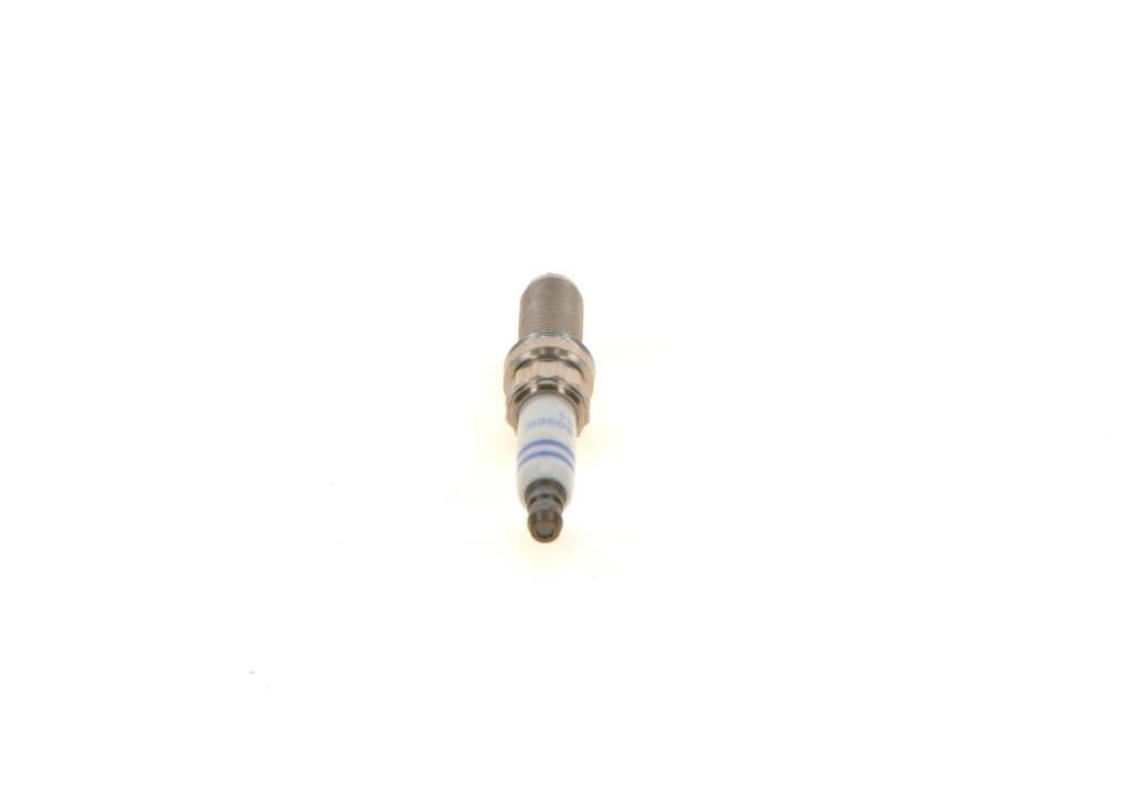 Jeu de 4 bougies d'allumage BOSCH ref. 0 242 129 804