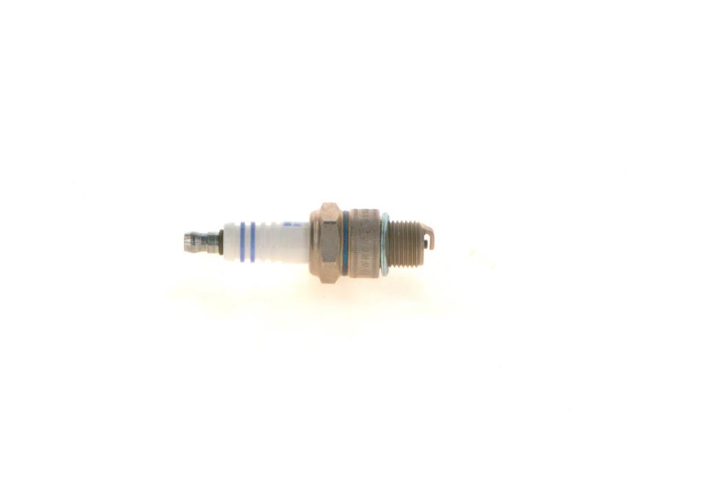 Jeu de 4 bougies d'allumage BOSCH ref. 0 242 235 900