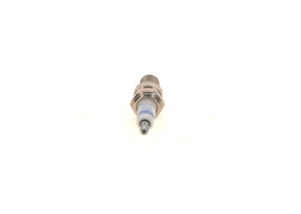 Jeu de 4 bougies d'allumage BOSCH ref. 0 242 232 804