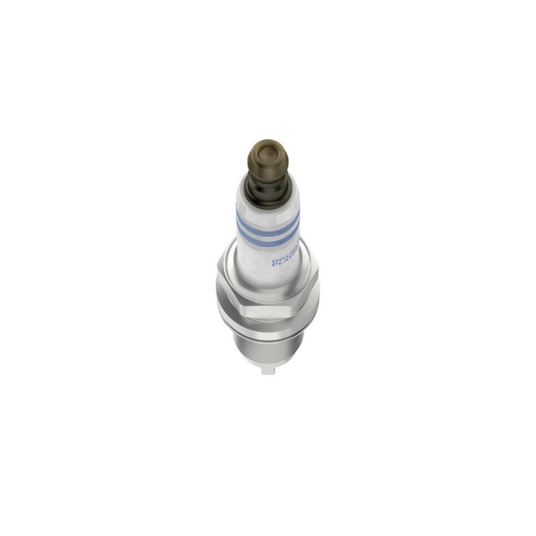 Jeu de 4 bougies d'allumage BOSCH ref. 0 242 235 984