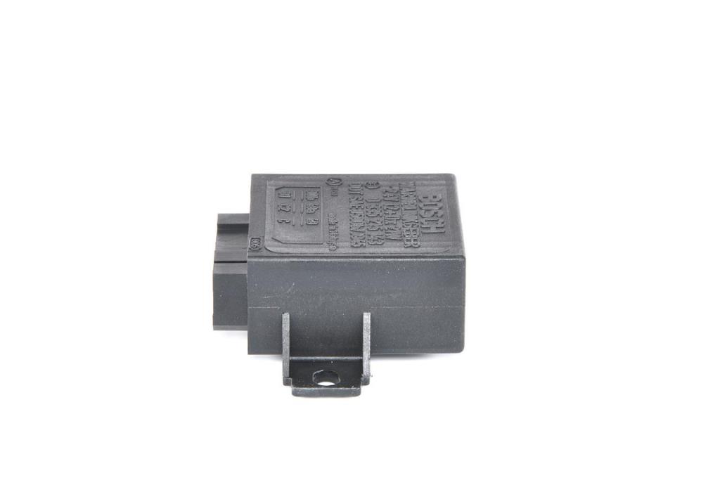 Relé BOSCH 0 335 215 143