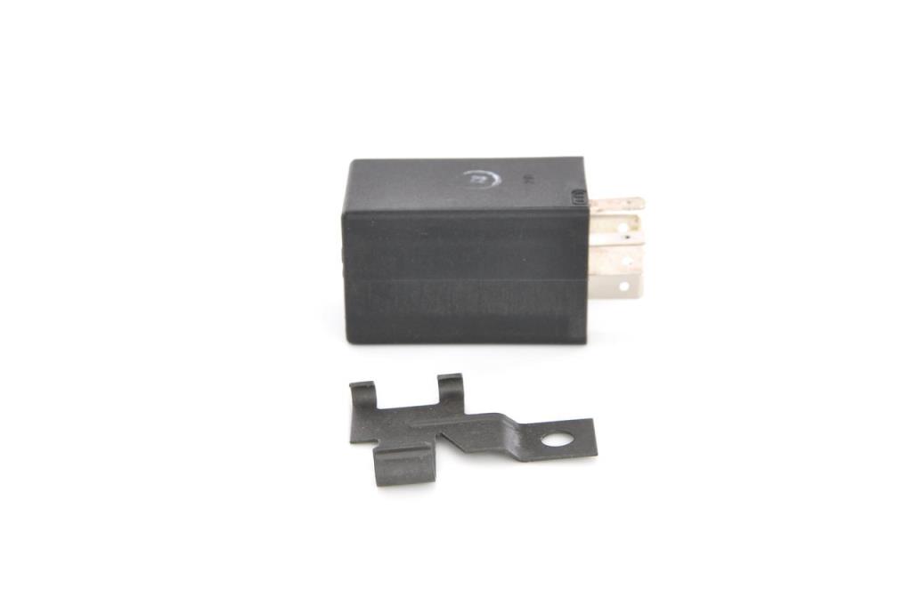 Tomada de conecção eléctrica para reboque BOSCH ref. 0 335 330 802