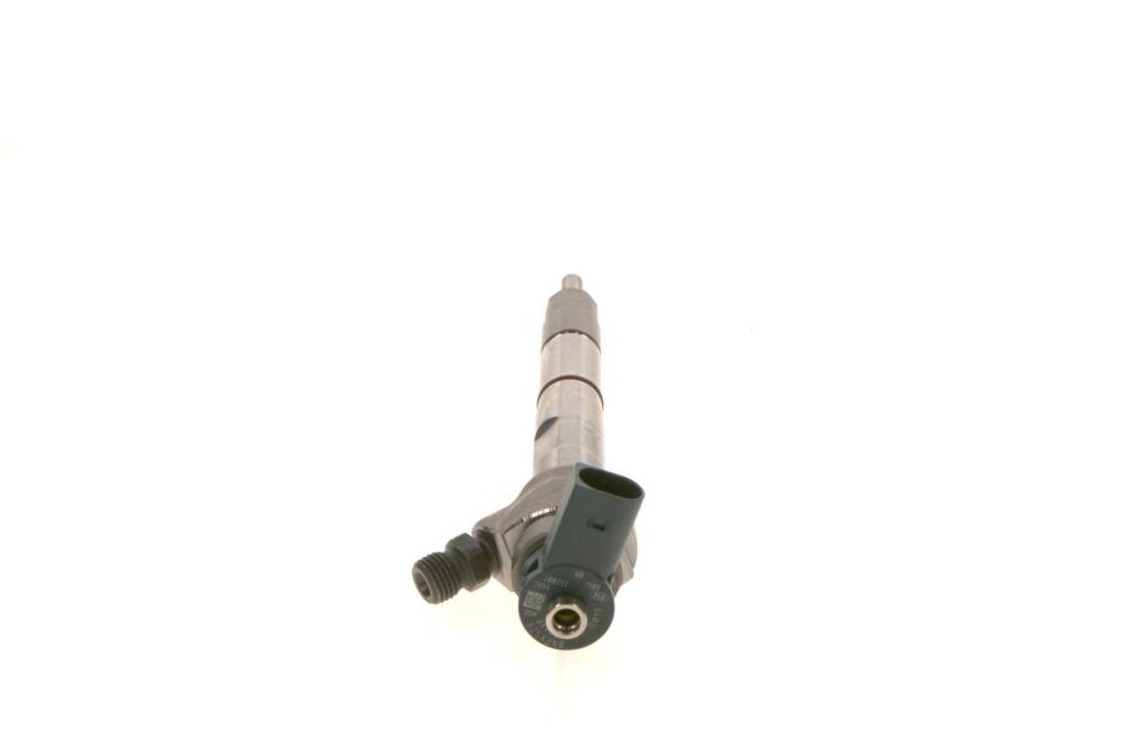 Inyector BOSCH ref. 0 445 110 555