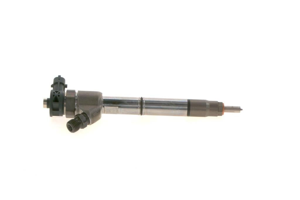 Injector BOSCH ref. 0 445 110 586